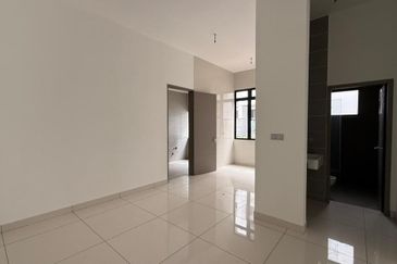 The Canal Garden South, Horizon Hills