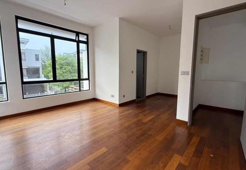 The Canal Garden South, Horizon Hills