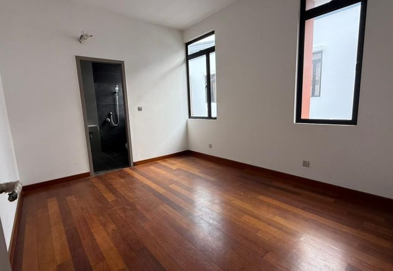 The Canal Garden South, Horizon Hills