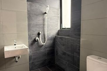 The Canal Garden South, Horizon Hills