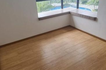 Baypoint @ Country Garden Danga Bay