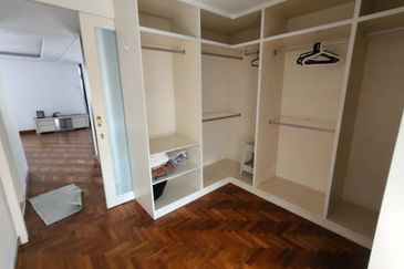 The Straits View, Bandar Baru Permas Jaya