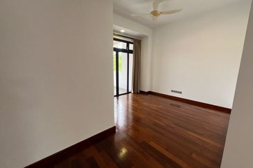 The Canal Garden South, Horizon Hills