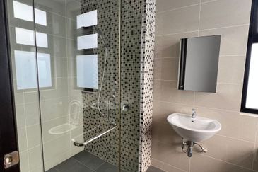 The Canal Garden South, Horizon Hills