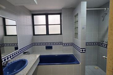 The Straits View, Bandar Baru Permas Jaya