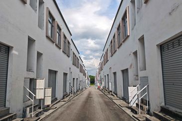 Bandar Layangkasa Pasir Gudang Double Storey Shop Lot For Sale