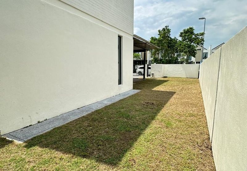 Avira Garden Terraces @ Medini