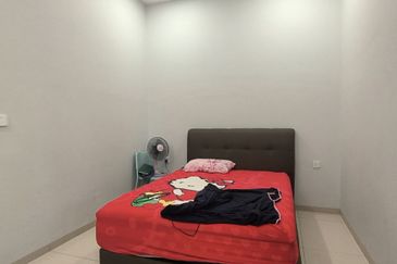 The Canal Garden South, Horizon Hills