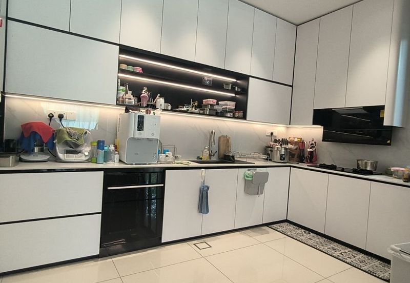 The Canal Garden South, Horizon Hills