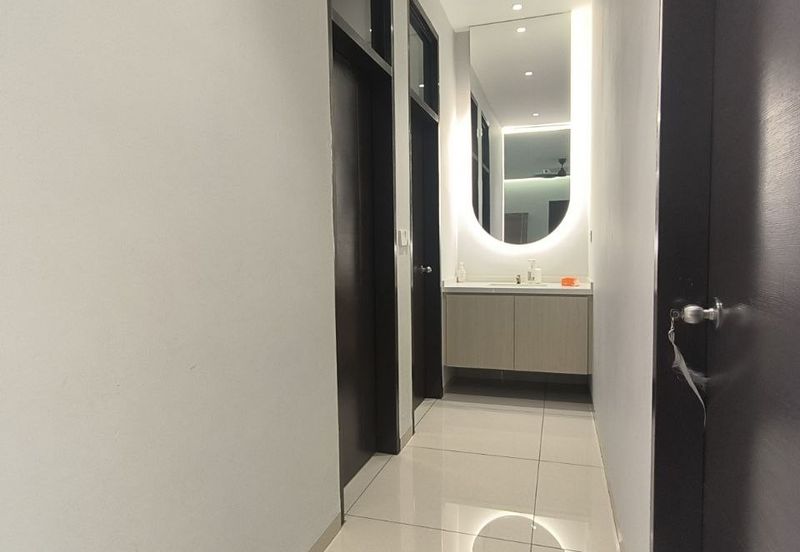 The Canal Garden South, Horizon Hills