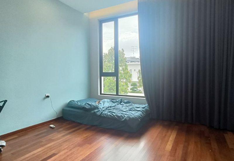 The Canal Garden South, Horizon Hills