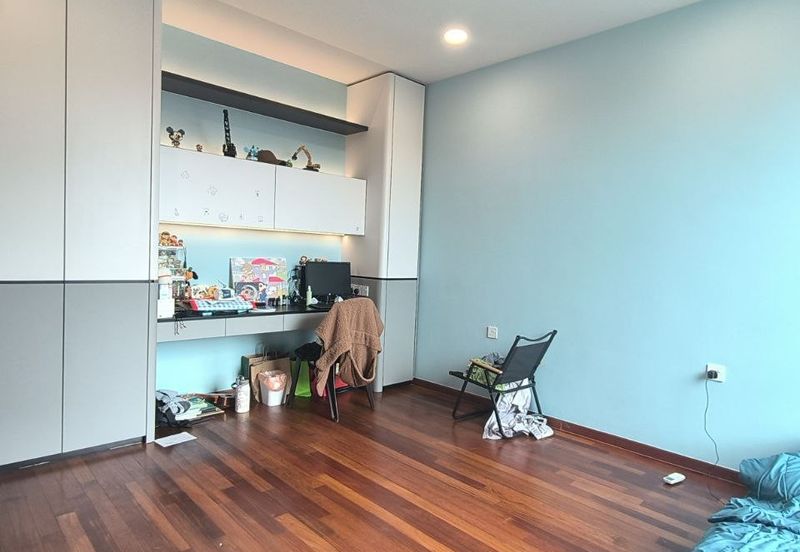 The Canal Garden South, Horizon Hills