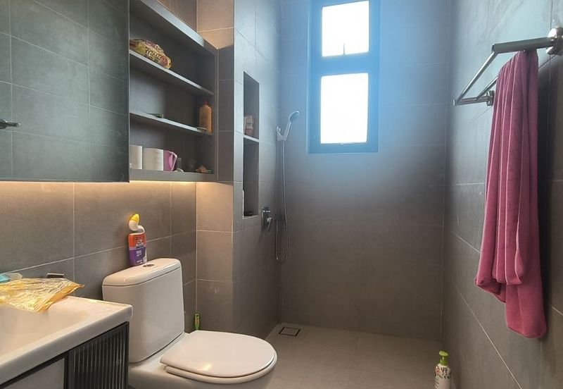 The Canal Garden South, Horizon Hills