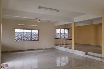 Stulang Laut / Darat