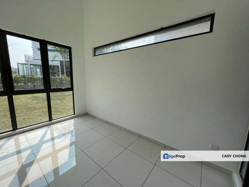 Sunway Emerald Residence 3 Storey Semi-D Original Unit For Sale, Johor, 