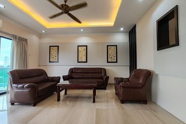 Palm Gardens Condominium