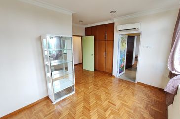 Palm Gardens Condominium