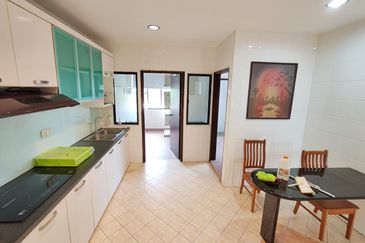 Palm Gardens Condominium