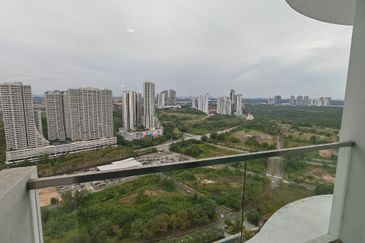 The M @ Medini Macrolink