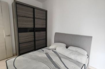 The M @ Medini Macrolink