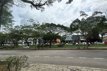 Taman Impian Emas