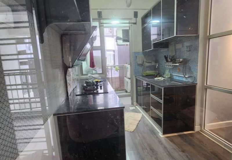 Midas Perling Apartment