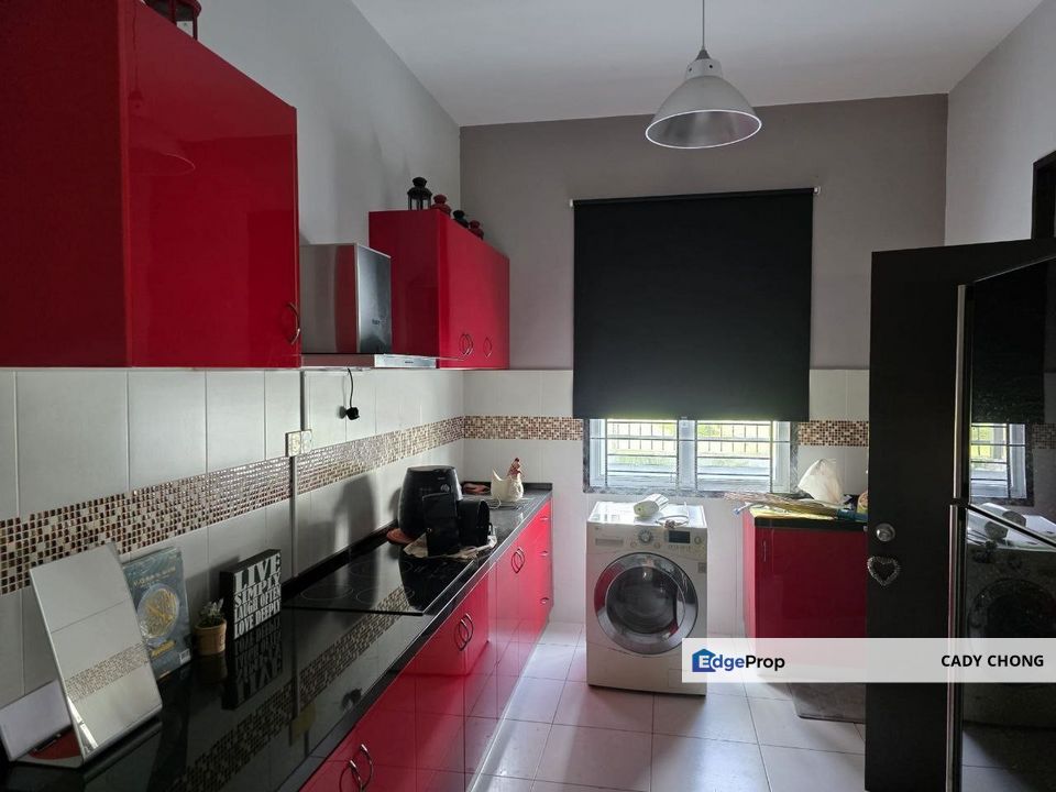 Nusa Idaman Double Storey Terrace House End Lot Fully Furnished & Renovated Unit For Sale, Johor, Nusajaya