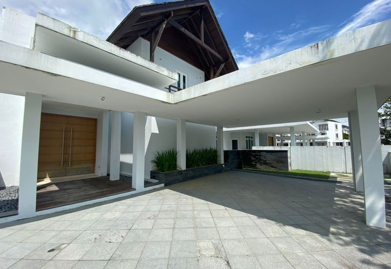 Emerald Bay @ Puteri harbour