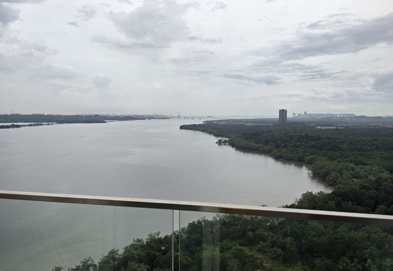 Puteri Cove Residences