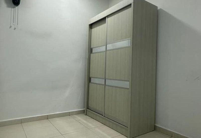 Bangunan Duta Impian (The Embassy Suites)