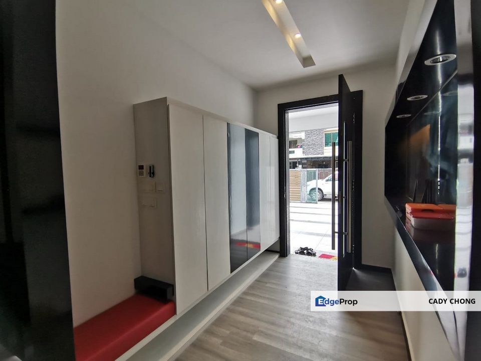 Nusa Idaman Double Storey Terrace House End Lot Fully Furnished Unit For Sale, Johor, Nusajaya