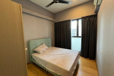 Baypoint @ Country Garden Danga Bay