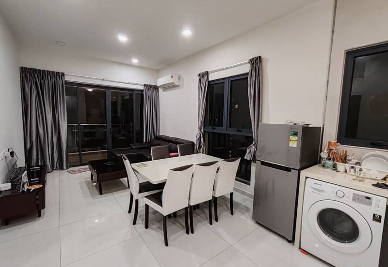 Baypoint @ Country Garden Danga Bay