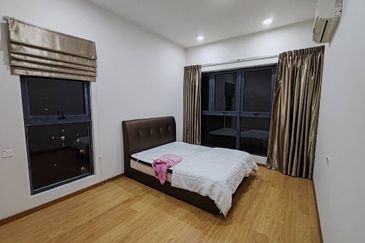 Baypoint @ Country Garden Danga Bay