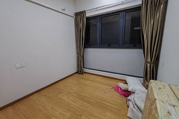 Baypoint @ Country Garden Danga Bay