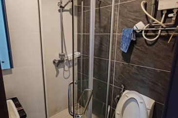 Baypoint @ Country Garden Danga Bay