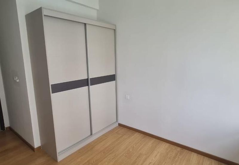 Baypoint @ Country Garden Danga Bay