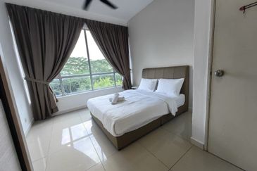 Dedaun Hijau (Greenfield Regency)