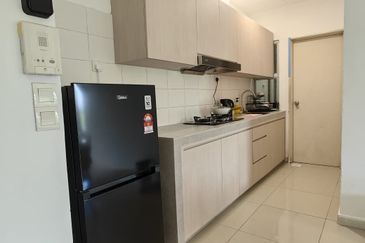 Dedaun Hijau (Greenfield Regency)