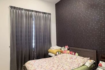 Horizon Hills Double Storey Terrace Corner Lot Fully Furnished & Renovated Unit For Sale