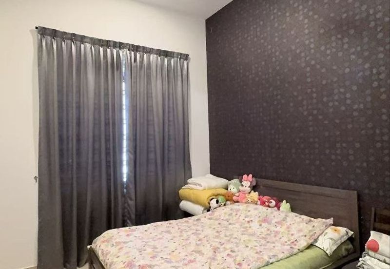 Horizon Hills Double Storey Terrace Corner Lot Fully Furnished & Renovated Unit For Sale