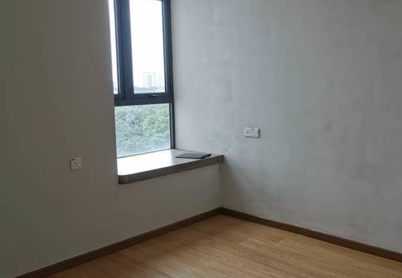 Baypoint @ Country Garden Danga Bay