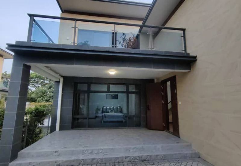 Forest City Golf Resort, Gelang Petah