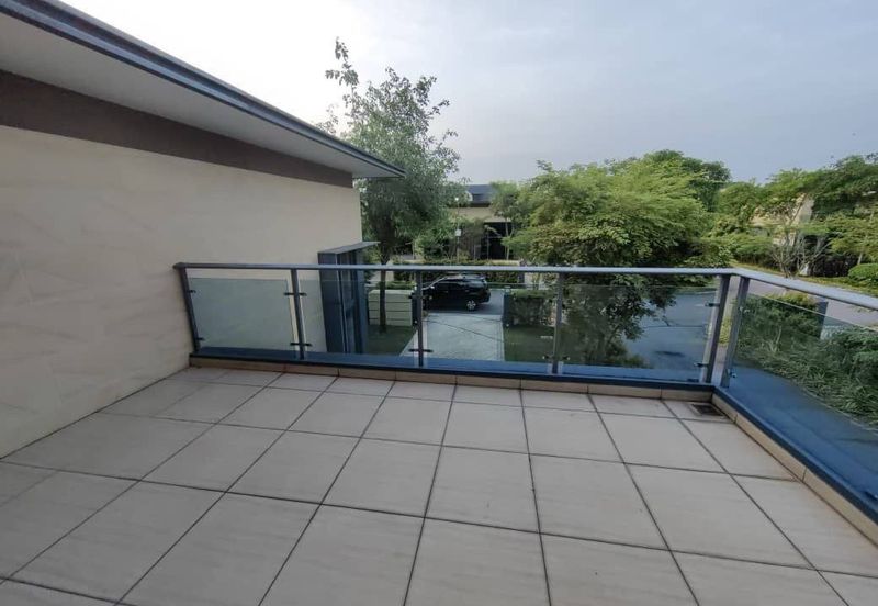 Forest City Golf Resort, Gelang Petah