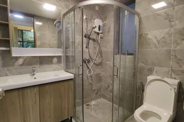 Forest City Golf Resort, Gelang Petah