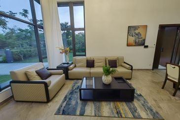 Forest City Golf Resort, Gelang Petah