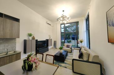 Forest City Golf Resort, Gelang Petah