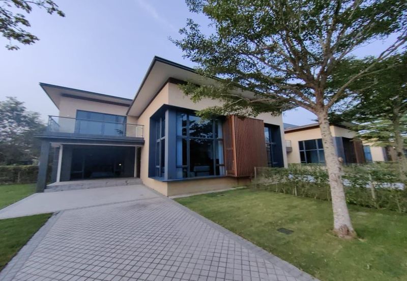 Forest City Golf Resort, Gelang Petah