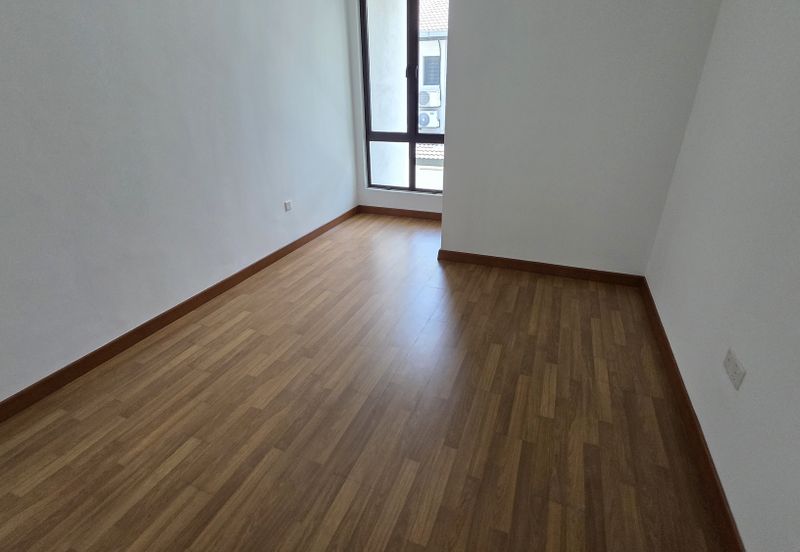 ATHIRA, Bandar Bukit Raja