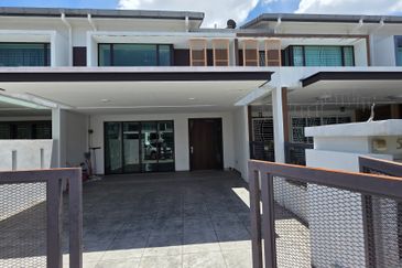 ATHIRA, Bandar Bukit Raja